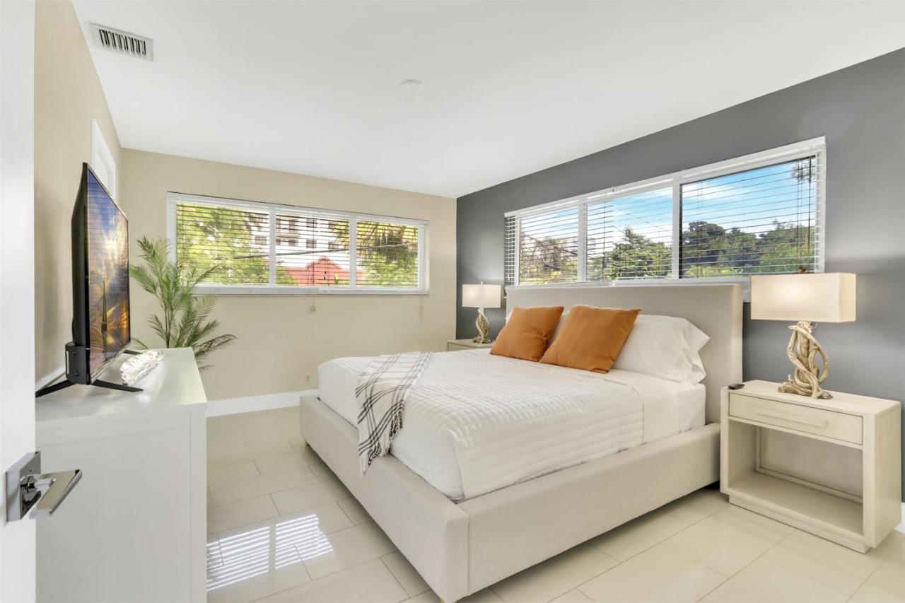 Bright Pompano Beach With Pool Access Eksteriør bilde