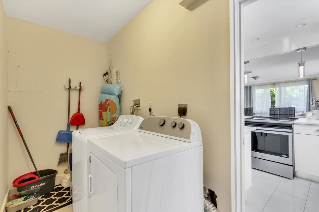Bright Pompano Beach With Pool Access Eksteriør bilde