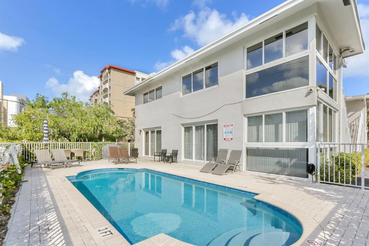 Bright Pompano Beach With Pool Access Eksteriør bilde