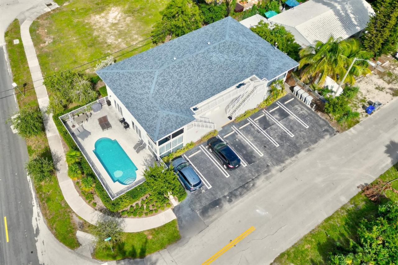 Bright Pompano Beach With Pool Access Eksteriør bilde